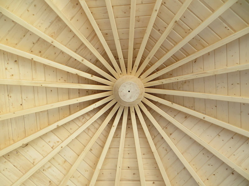 سربندی چوبی تیرنما